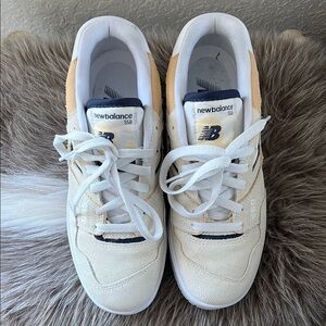 New Balance 550 Women's Sneakers - Cream and Navy